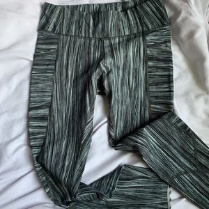 NWOT Lululemon Tight Stuff Tight